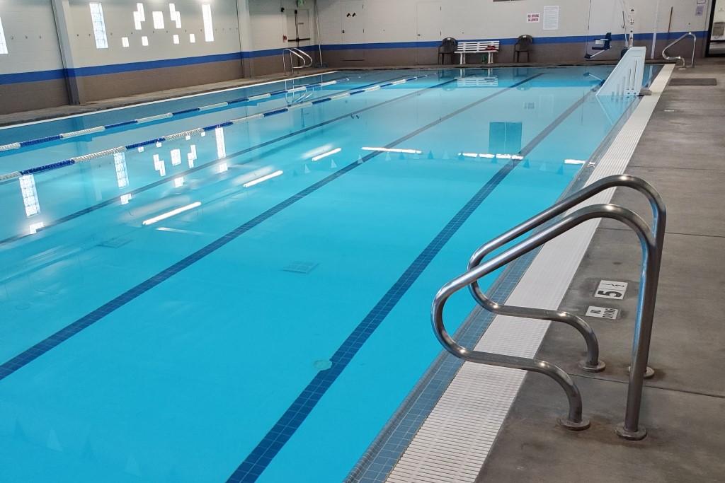 25 meter swimming pool